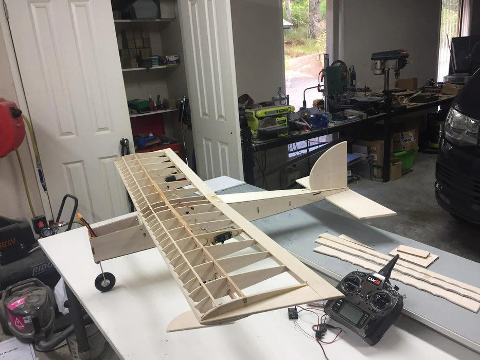 slowflyer - Hangaronekits Das Ugly Stik 62" Balsa Modelle 