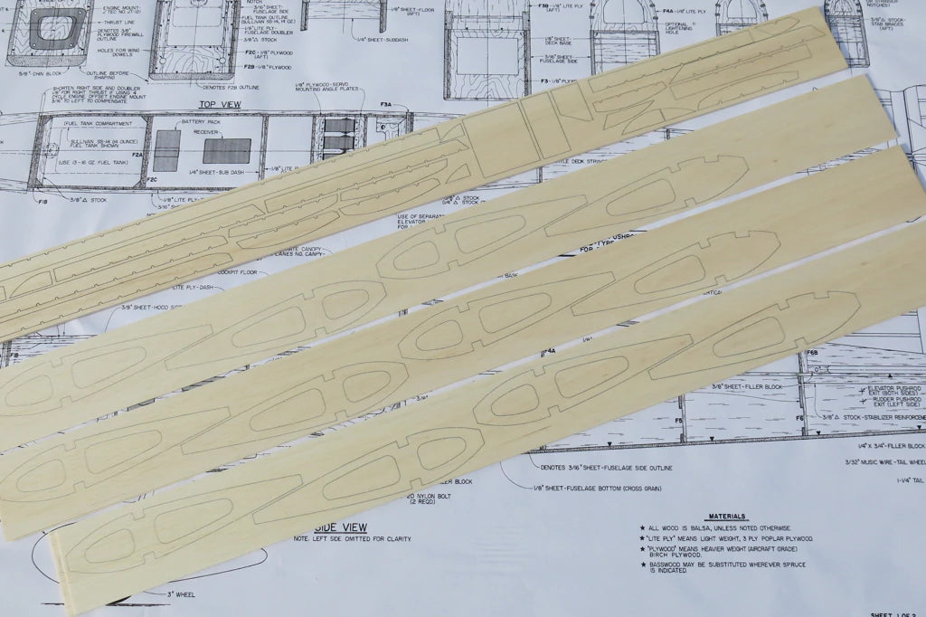 slowflyer - Hangaronekits Super Sportster 72" Balsa Modelle 